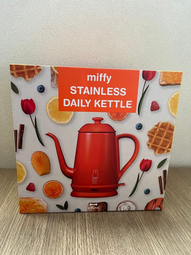 ❤︎miffy STAINLESS DAILY KETTLE、ケース付きしゃもじ