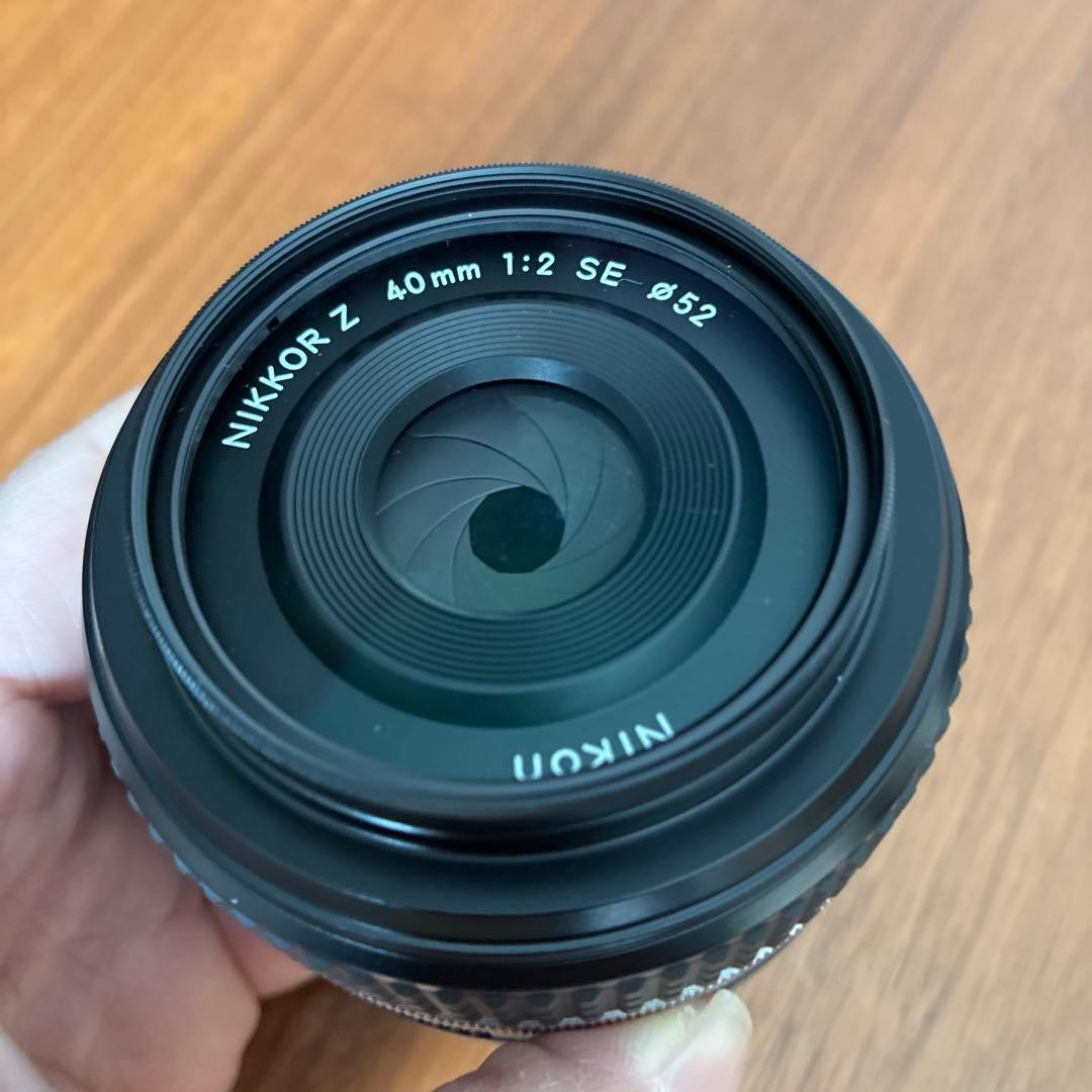 NIKKOR Z 40mm F2 SE ＋レンズフード、保護レンズ