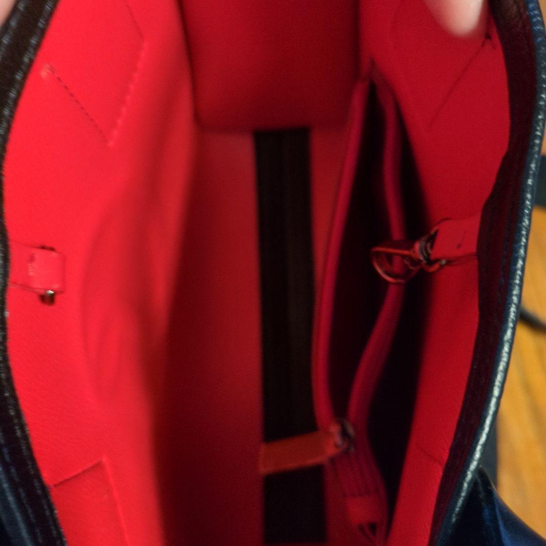 ルブタンカバン