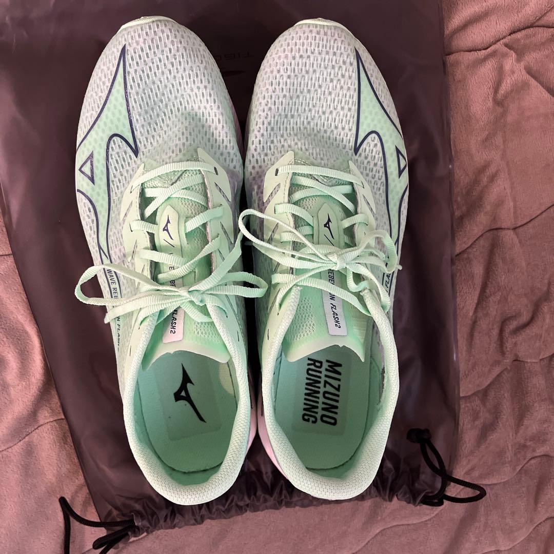 週末お値下げ美品ミズノWAVE REBELLION FLASH2 28㎝