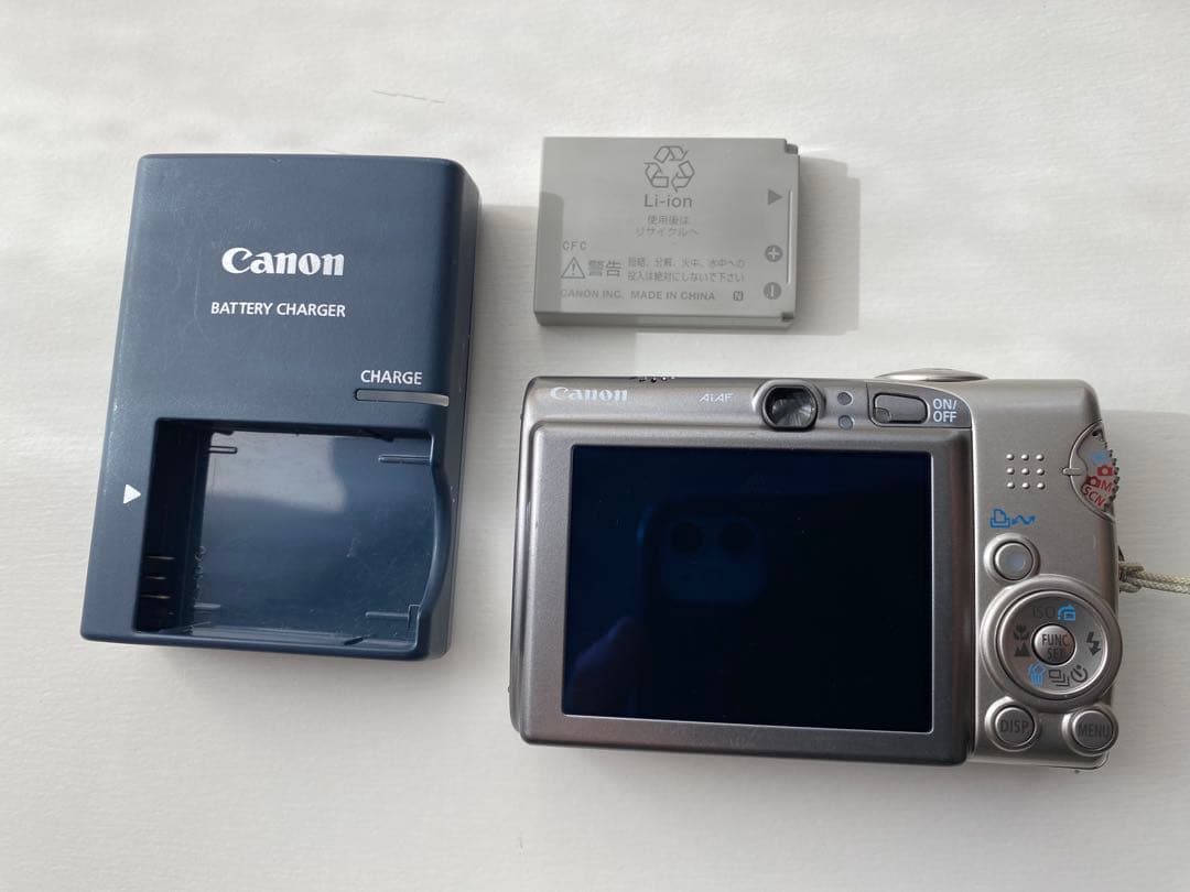 Canon IXY DIGITAL 810IS コンパクトデジタルカメラ　中古品