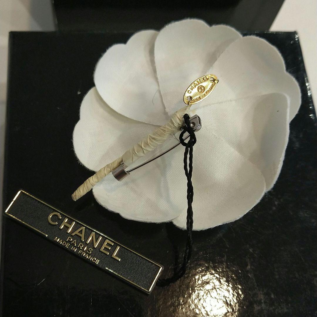 CHANEL カメリア コサージュ