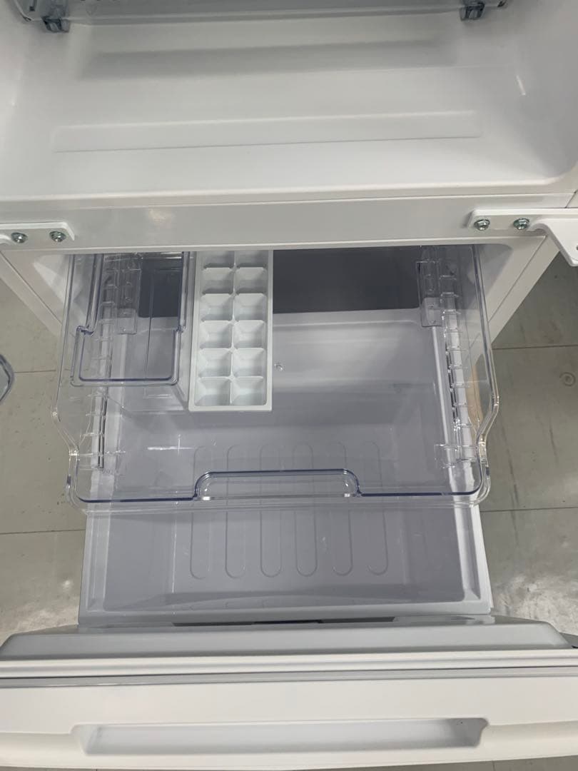 シャープ SJ-D15K 冷蔵庫 152Lマットホワイト 2024年製 極美品