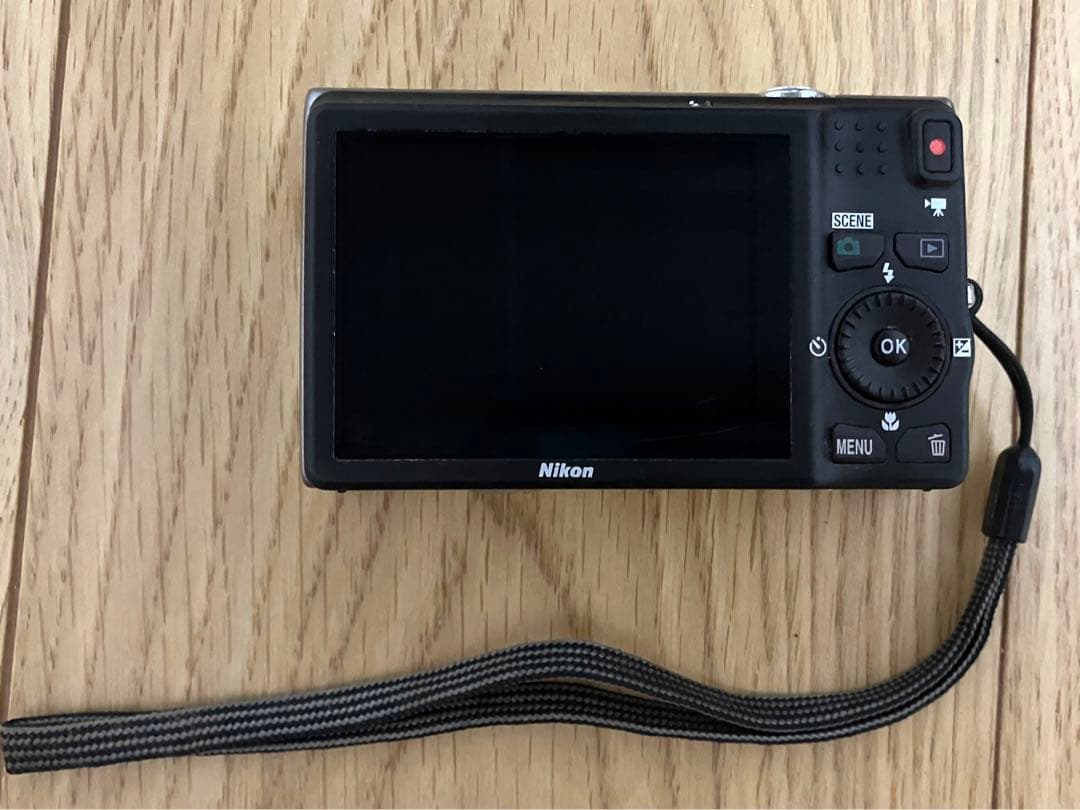 Nikon　COOLPIX S6200　デジタルカメラ