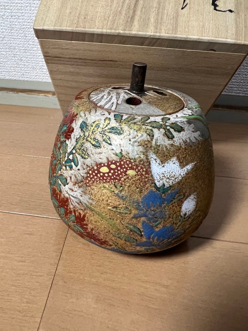 658 九谷焼❓　香炉　未使用