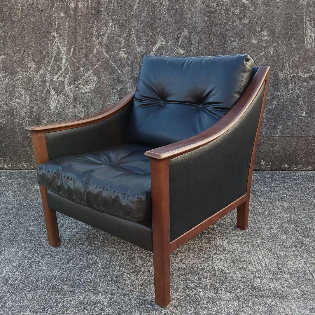 富士ファニチア　一人掛けソファー　①