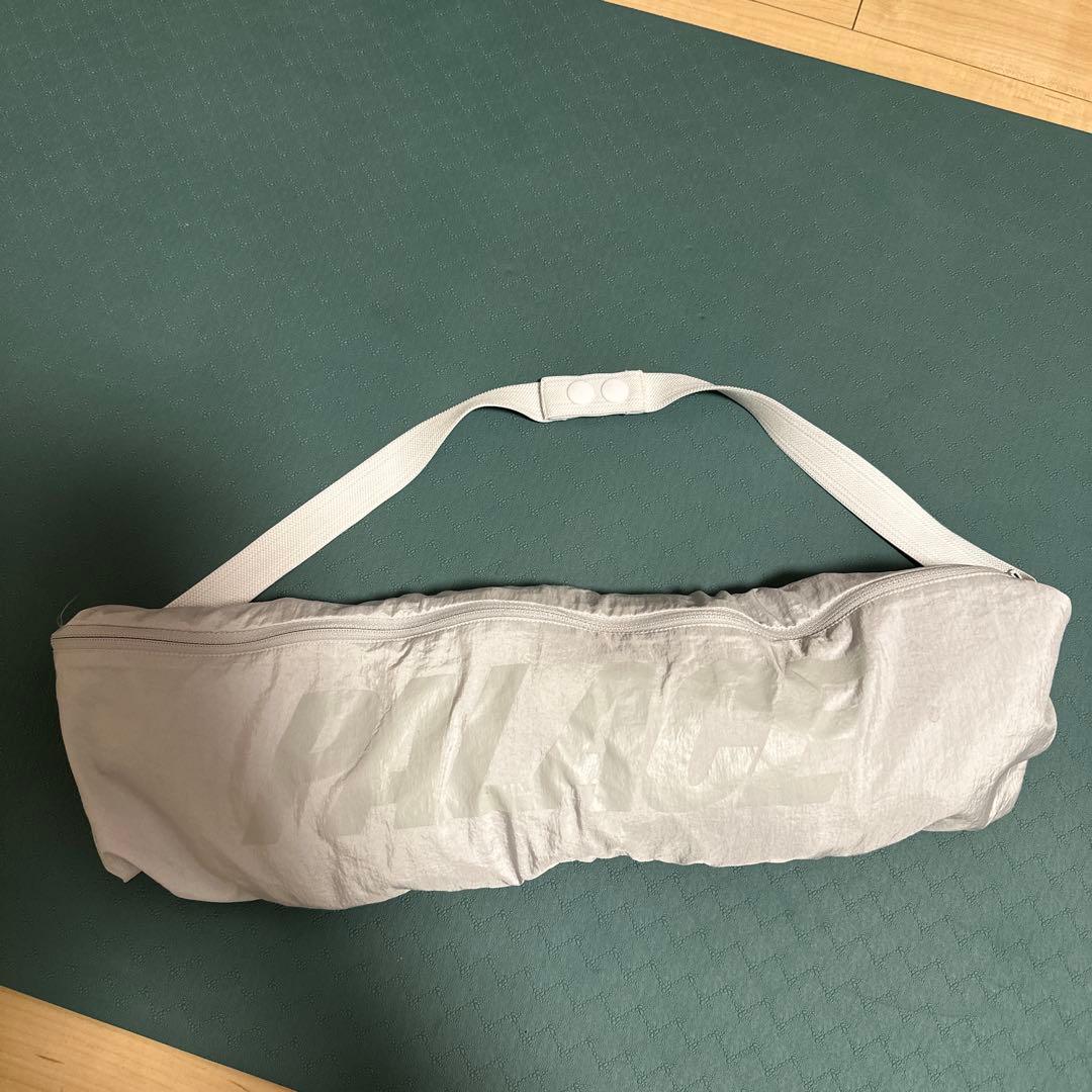 【レア】palace/adidasコラボナイロンジャケット フード付き