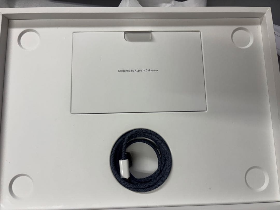 Apple MacBook Air 13インチ　ミッドナイト