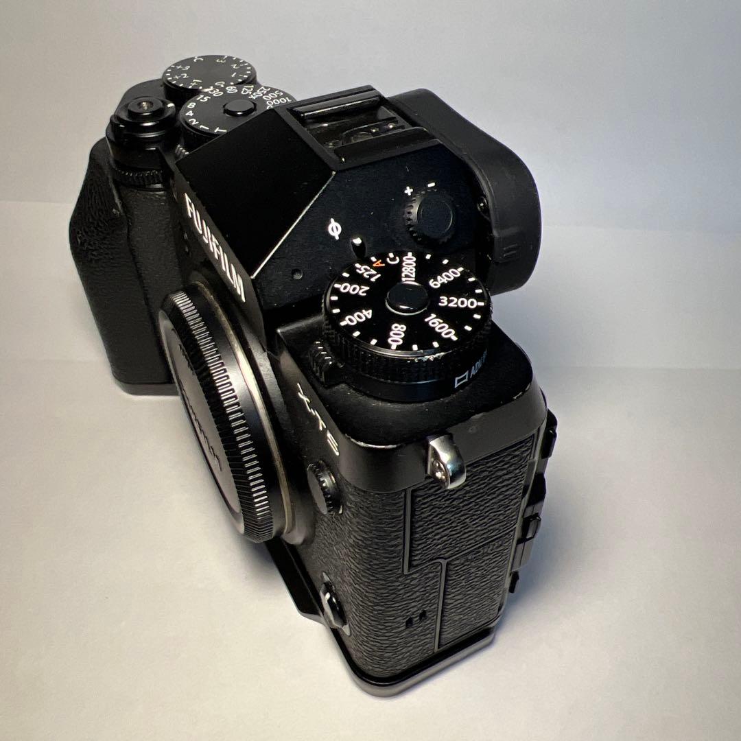 Fujifilm X-T5 SmallRigハンドグリップ付き