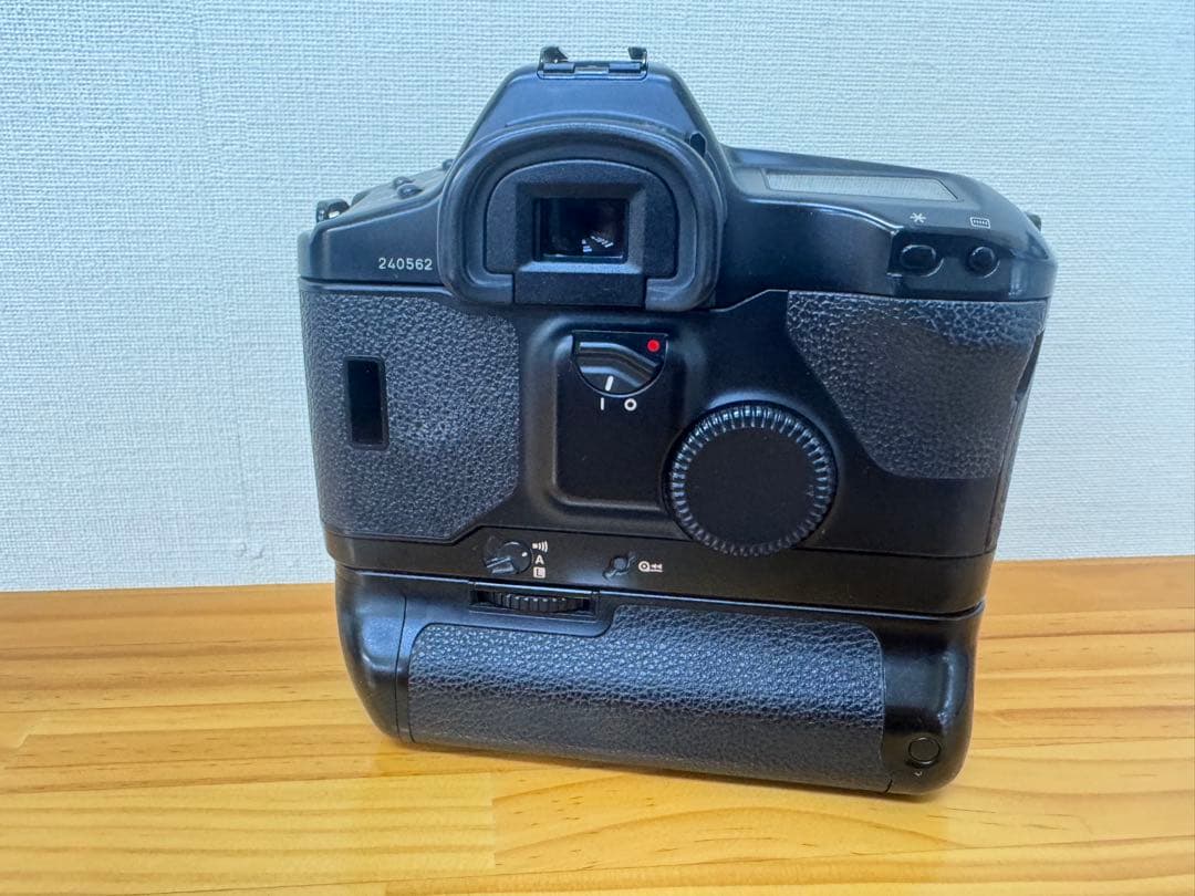 Canonキャノン EOS-1N HS フィルムカメラボディ　動作品