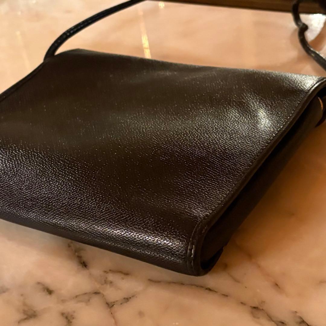 イヴ・サンローラン　ショルダーバッグ