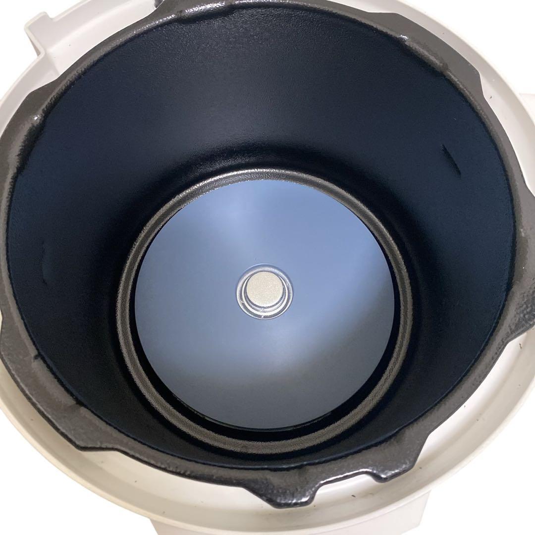 IRIS OYAMA 電気圧力鍋　PC-EMA6-W