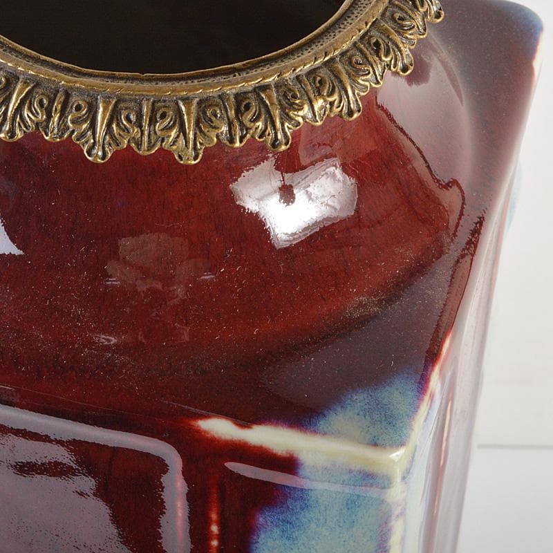 中国　大清乾隆年製款　西洋古銅装飾　辰砂　釉裏紅四方瓶　F　R7049F