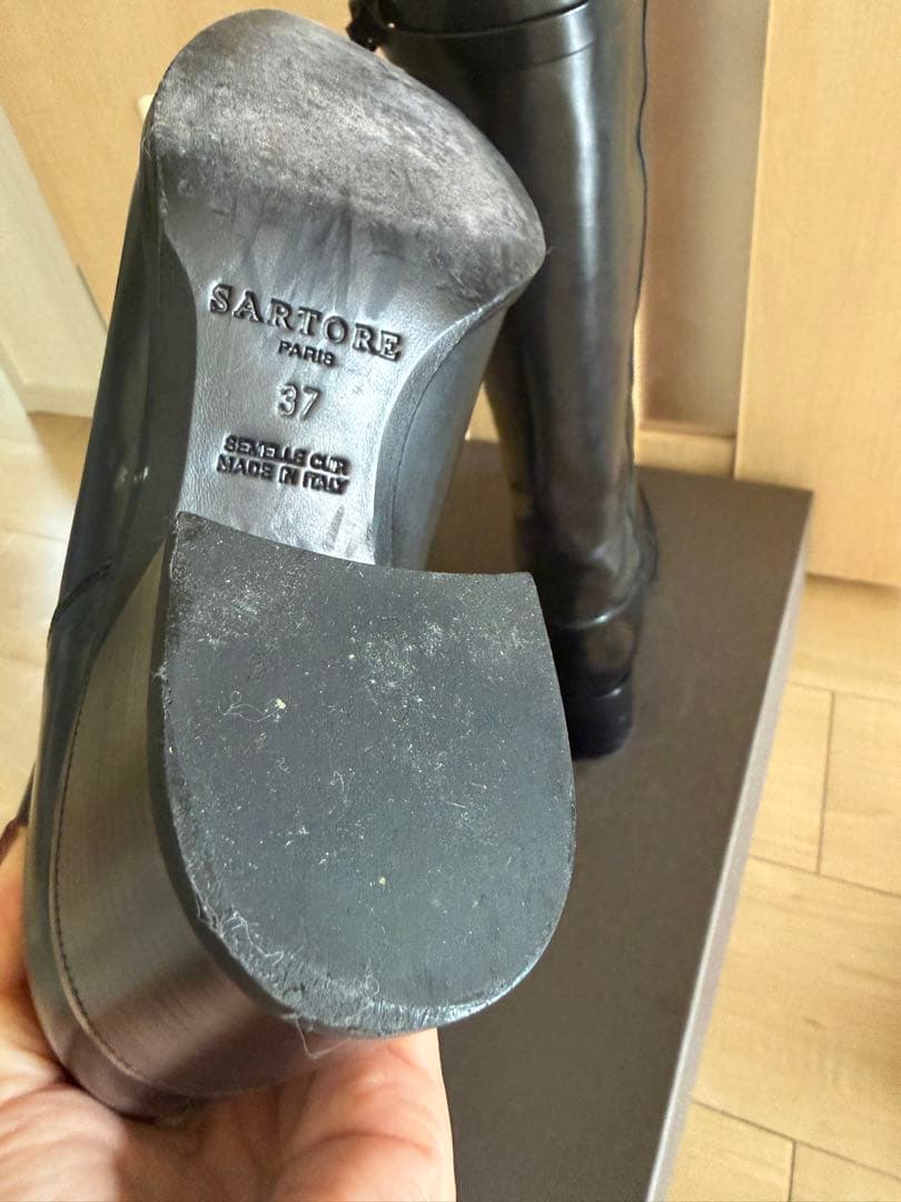 ブラックロングブーツ バックル付き