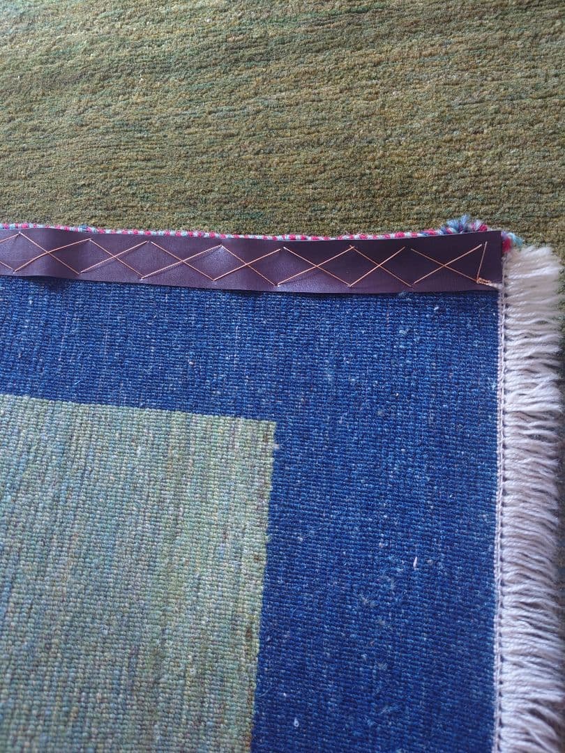 ギャベ　 緑と青のラグ 約110x150cm