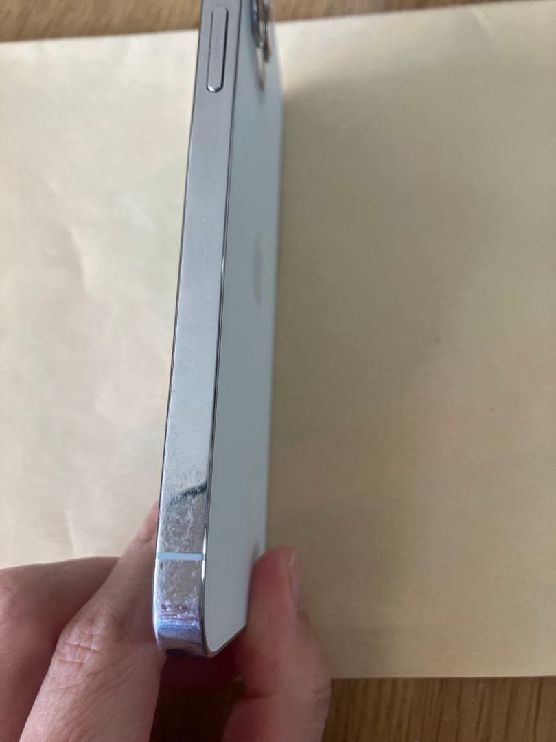 Apple iPhone 12 Pro 白 本体　ジャンク品