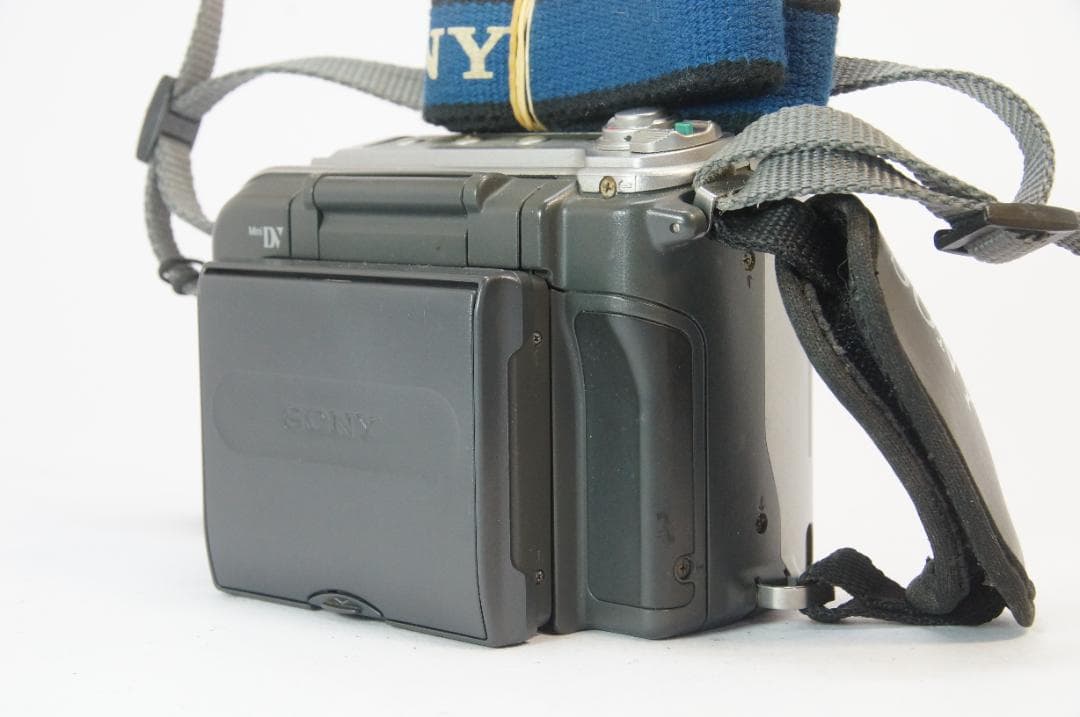 【動作品】 SONY ビデオカメラ DCR-SC100 miniDV ダビング