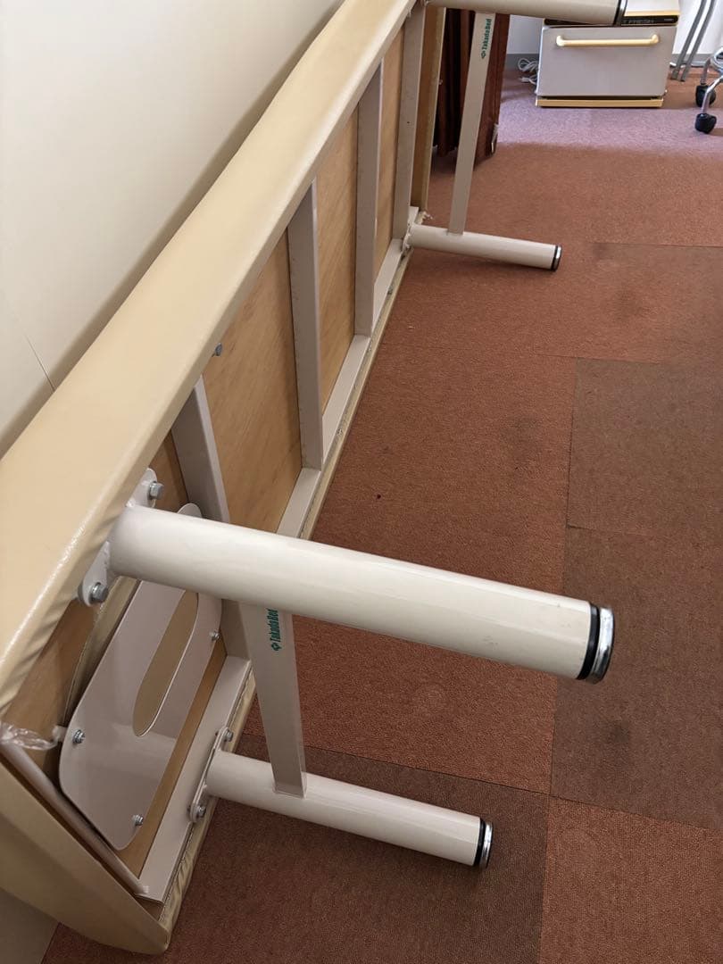 高田ベッド製作所 DXマッサージベッド 施術ベッド エステベッド整骨院整体院