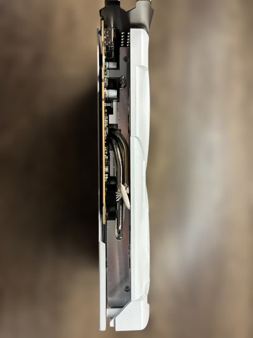 【使用1ヶ月未満】MSI GeForce RTX5060Ti 16GB ホワイト