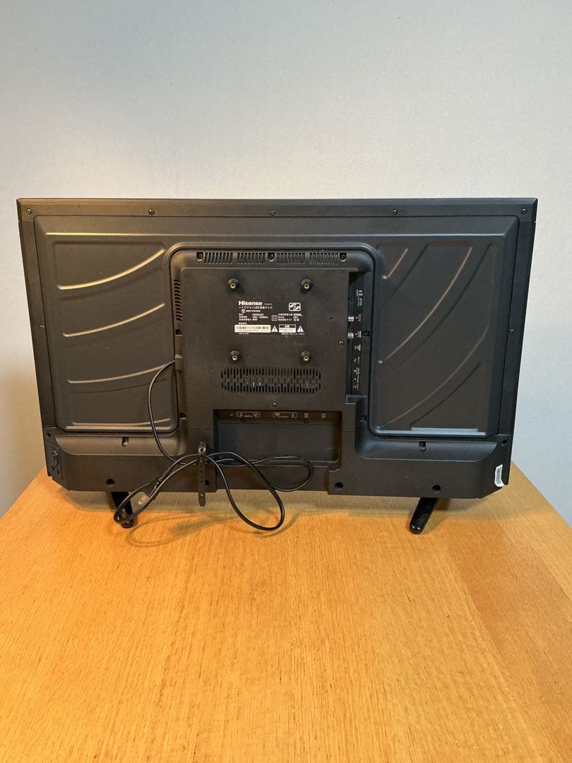 ☆美品　ハイセンス32型液晶テレビHS32K220 おまけあり　送料無料！