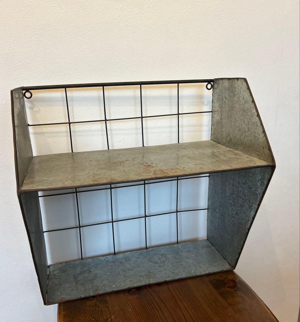 インダストリアル　ウォールラック シェルフ ブリキ 棚 什器 アンティーク