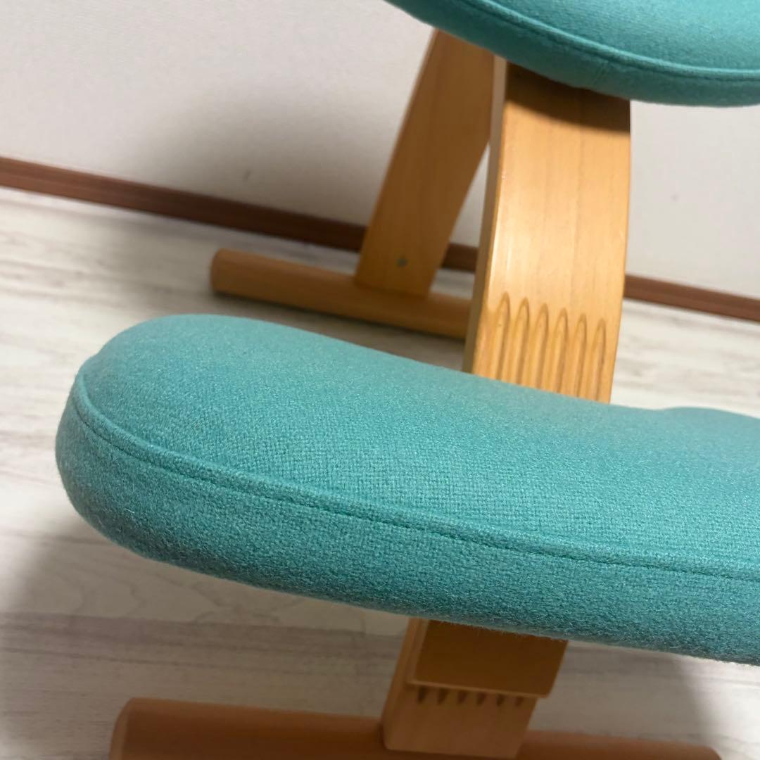 リボ社　rybo 　バランスイージー チェア グリーン　姿勢矯正