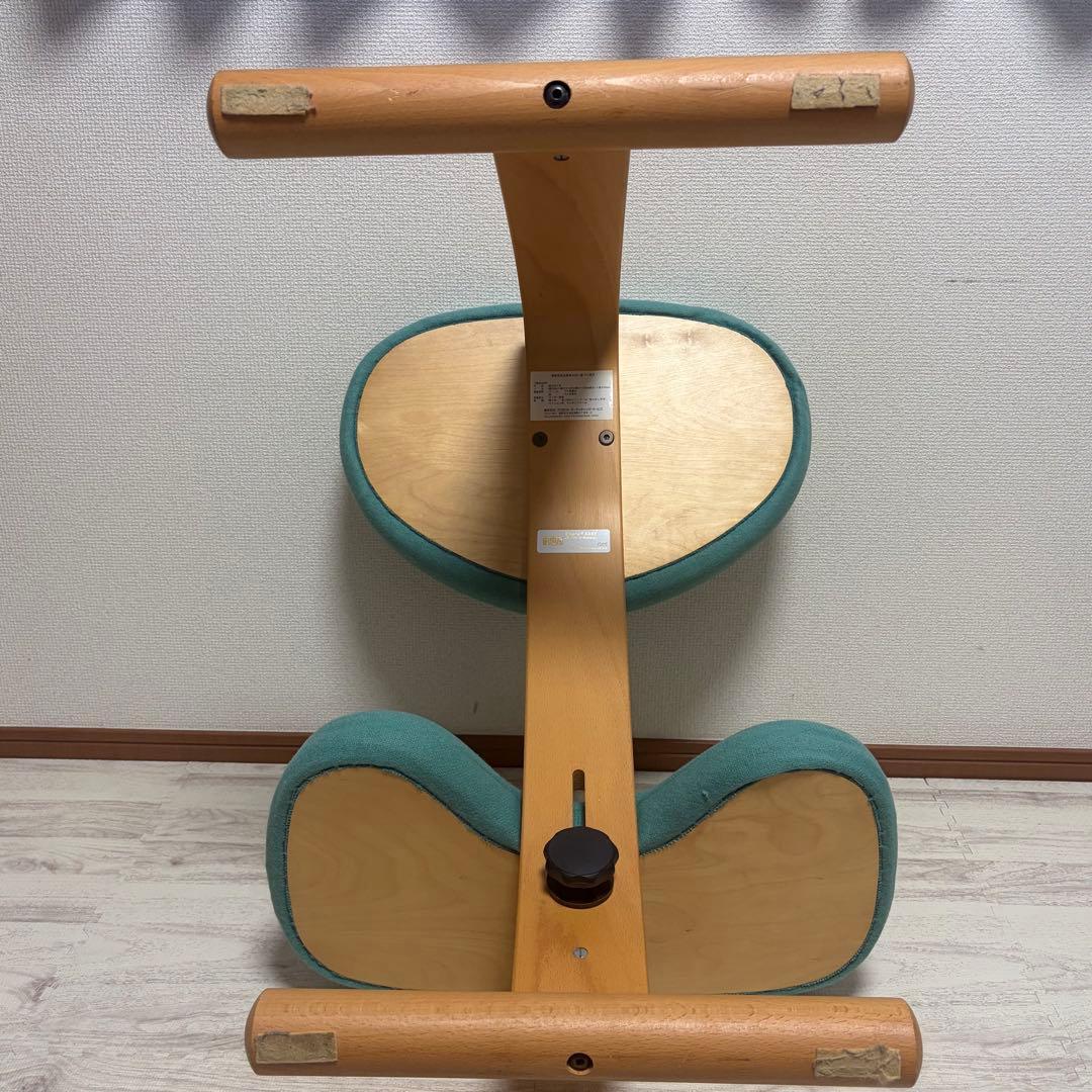 リボ社　rybo 　バランスイージー チェア グリーン　姿勢矯正