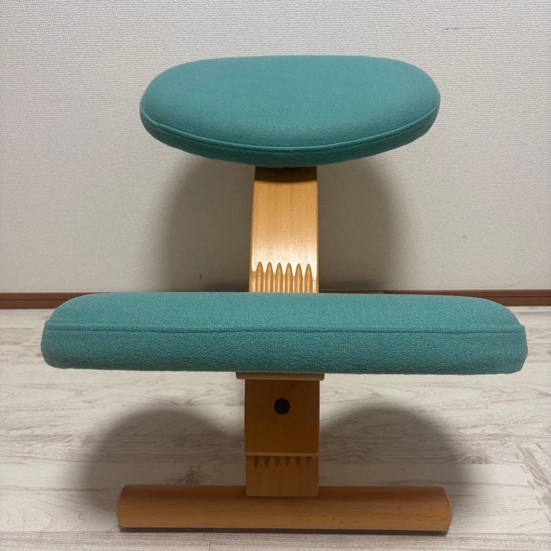 リボ社　rybo 　バランスイージー チェア グリーン　姿勢矯正