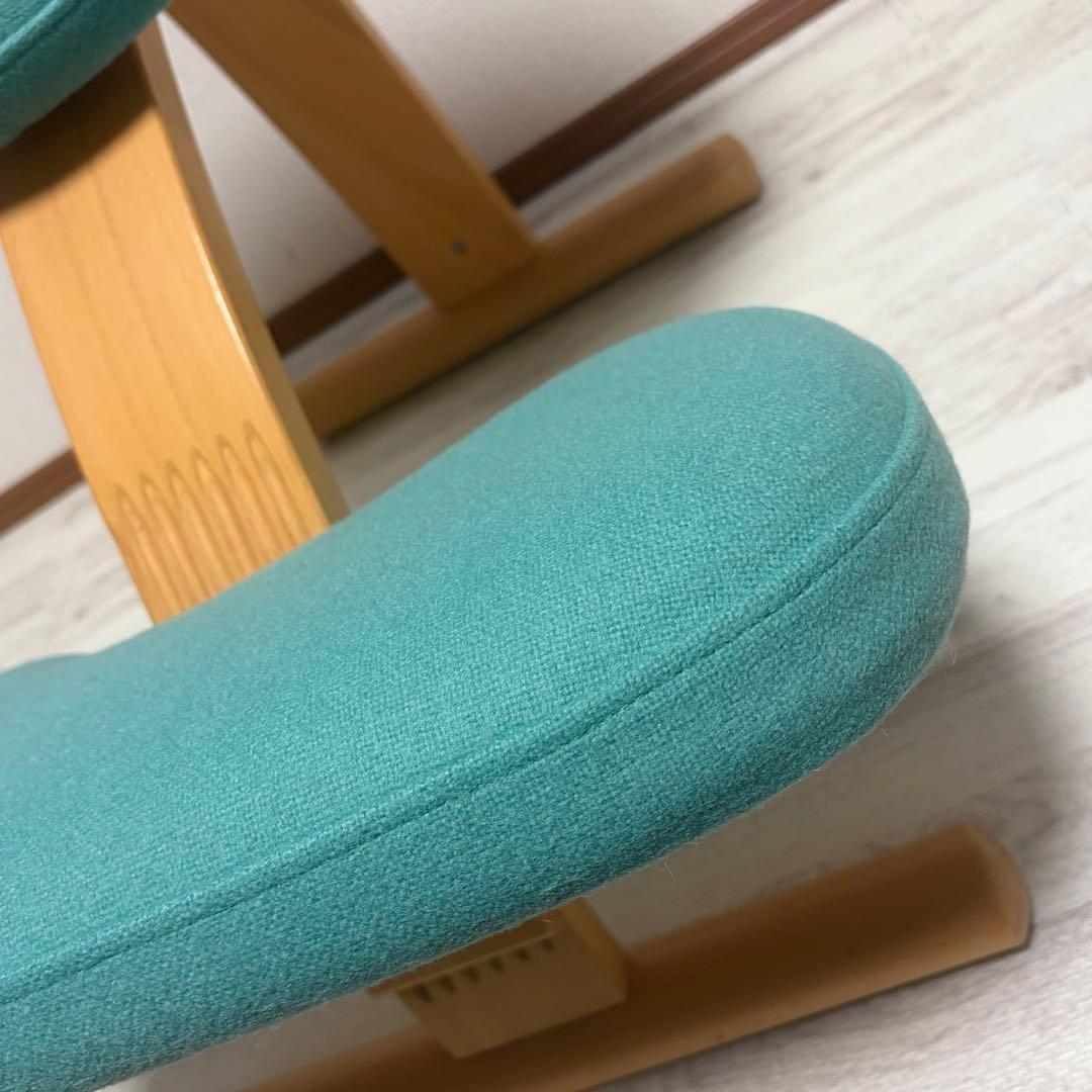 リボ社　rybo 　バランスイージー チェア グリーン　姿勢矯正