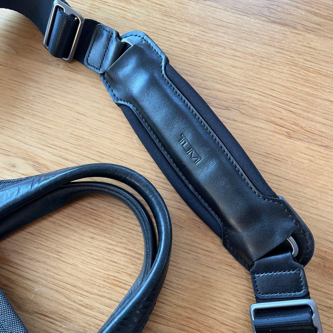 TUMI ビジネスバッグ グレー　2way