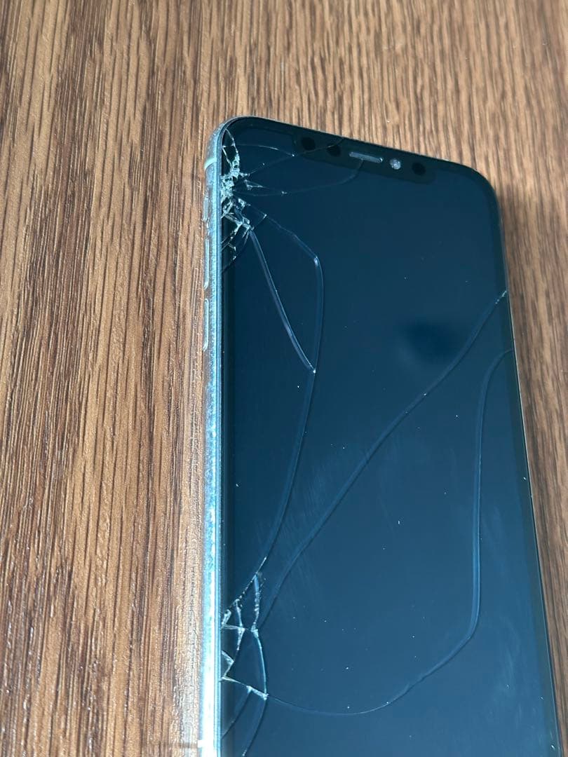 iPhone 11 Pro 256GB SIMフリー　傷あり ケース付き