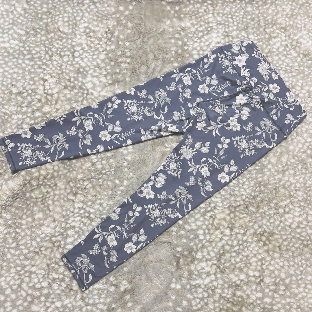 SUKALA ボタニカルガーデン　ブラトップ＆レギンス