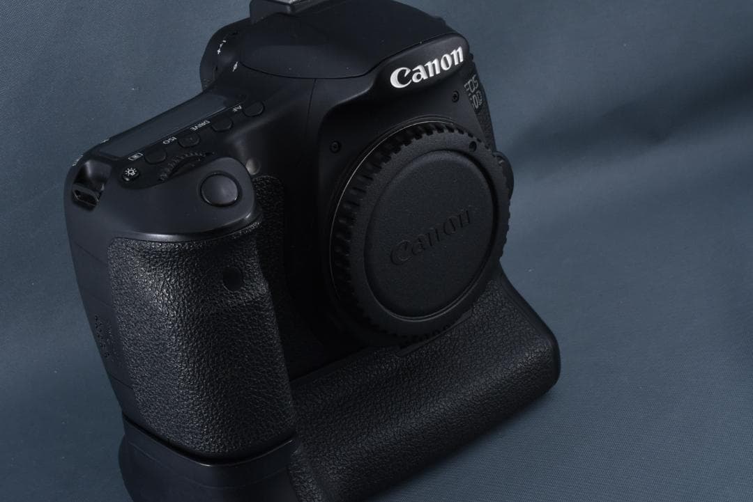【極美品】Canon EOS 60D ＋ バッテリーグリップ BG-E9セット