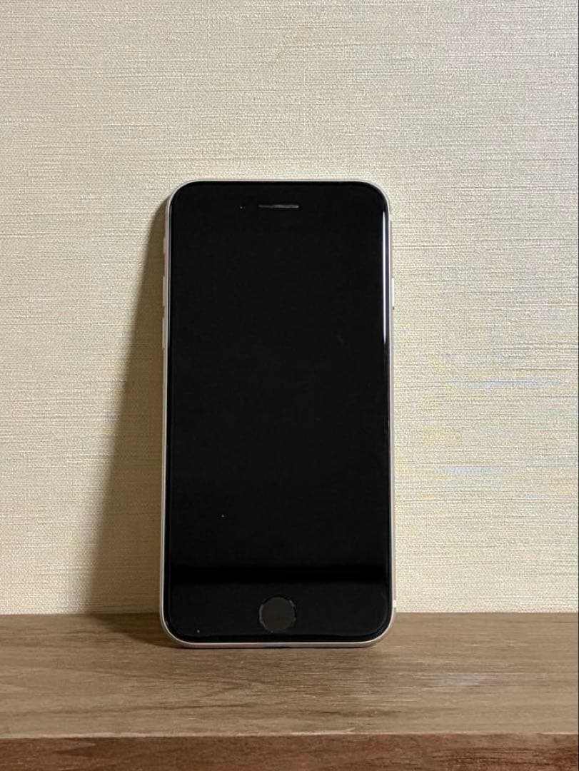t*o様 iPhone SE 第二世代　ホワイト