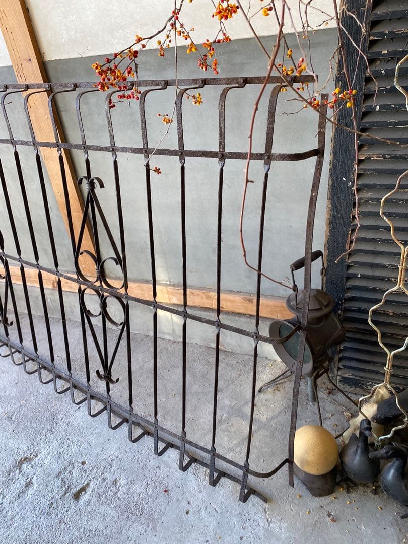 ビンテージ  アイアンフェンス  ※送料込みに変更します