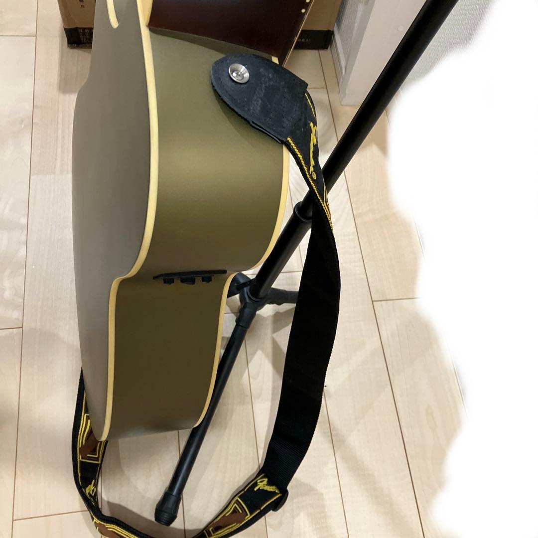 Fender Newporter ギターオリーブグリーン、ストラップケース付美品