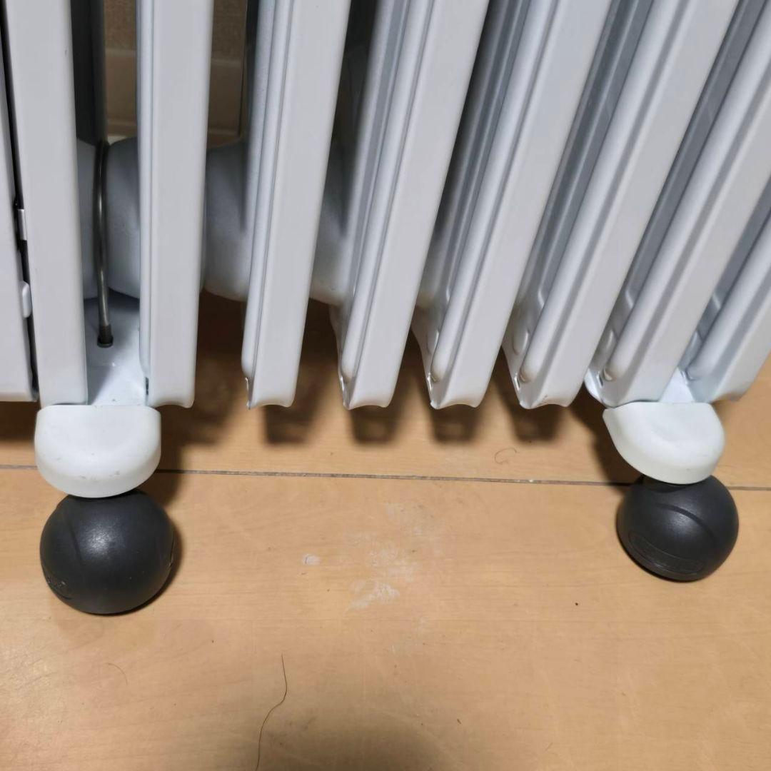 本日限定値下げデロンギオイルヒータ－RHJ35M0812-DG美品