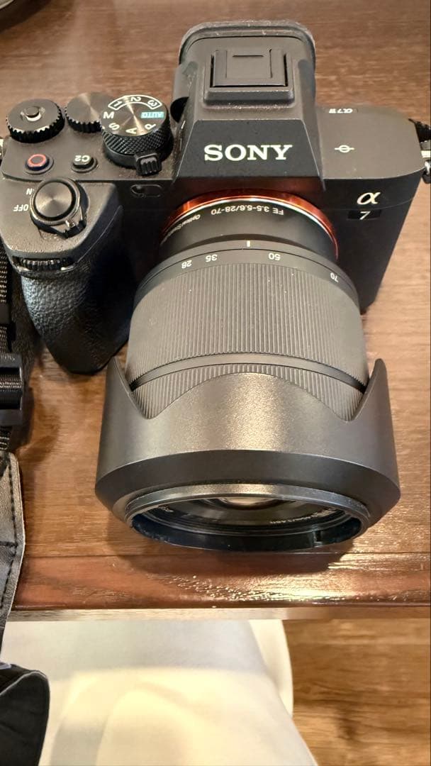 SONY α7Ⅳ ミラーレス一眼カメラ（レンズ付）おまけでフィルムカメラも