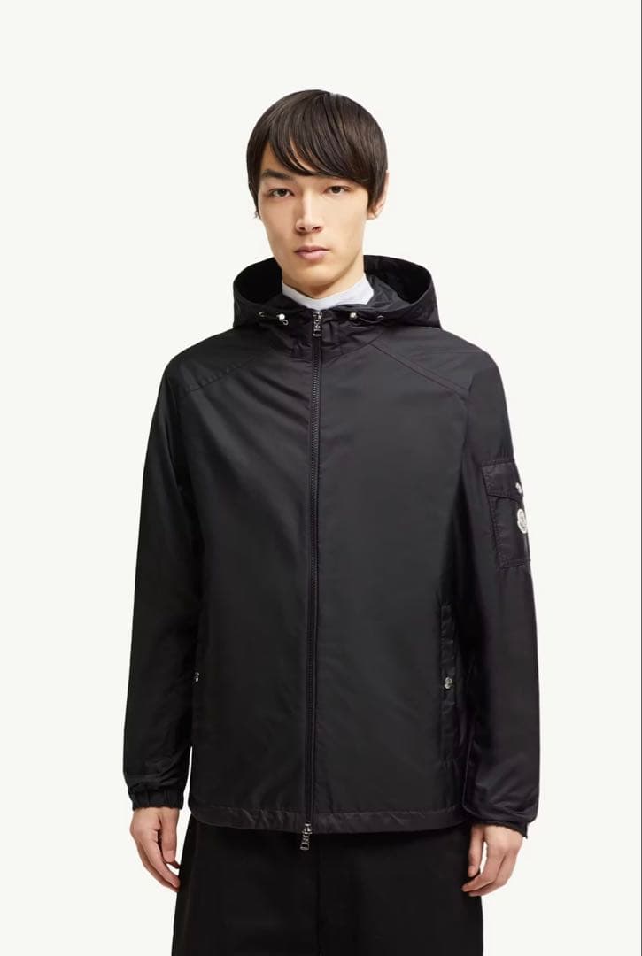 Moncler ネイビー　ナイロンジャケット　破格