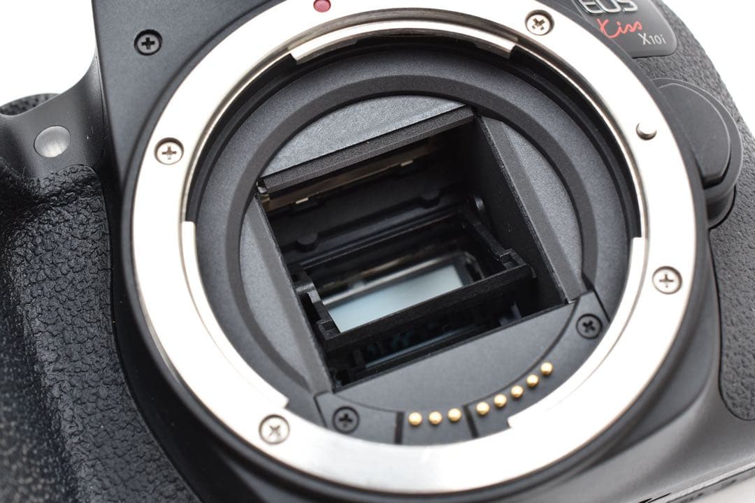 保証付き/canon kiss x10i 標準&望遠&単焦点トリプルレンズセット