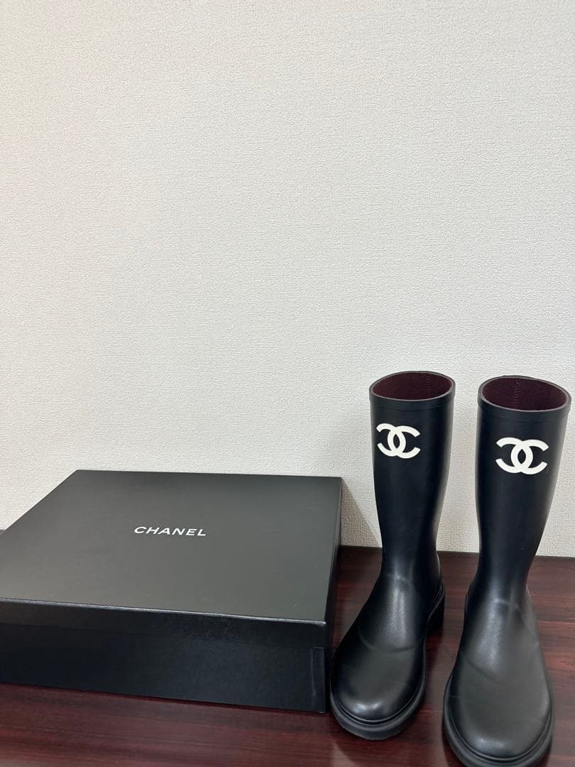 ブラックピンクジェニ着用CHANEL レインブーツブラック 38サイズ