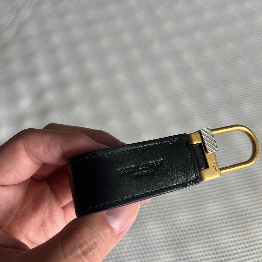 希少✨SAINT LAURENT PARIS YSLロゴレザーキーリング
