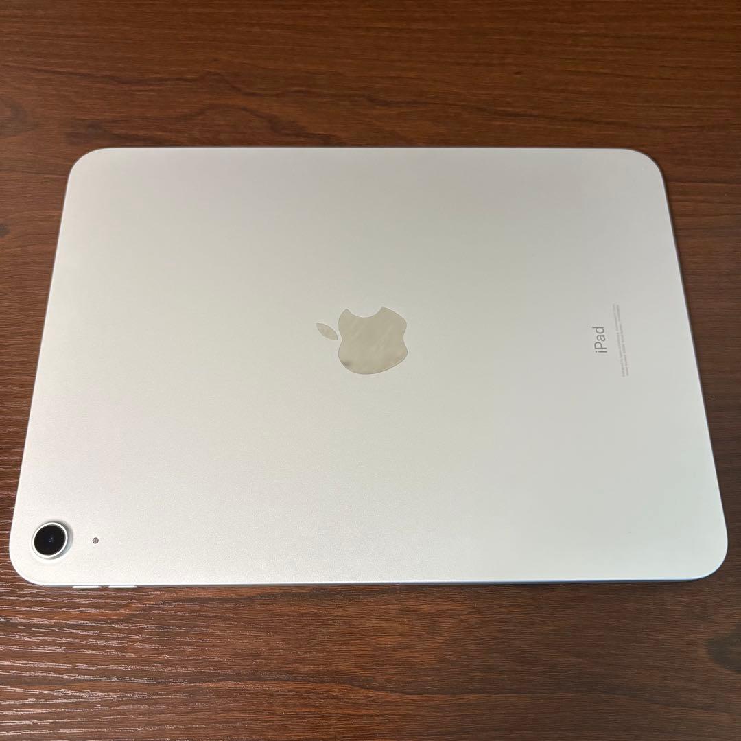 iPad 第10世代　64G シルバー