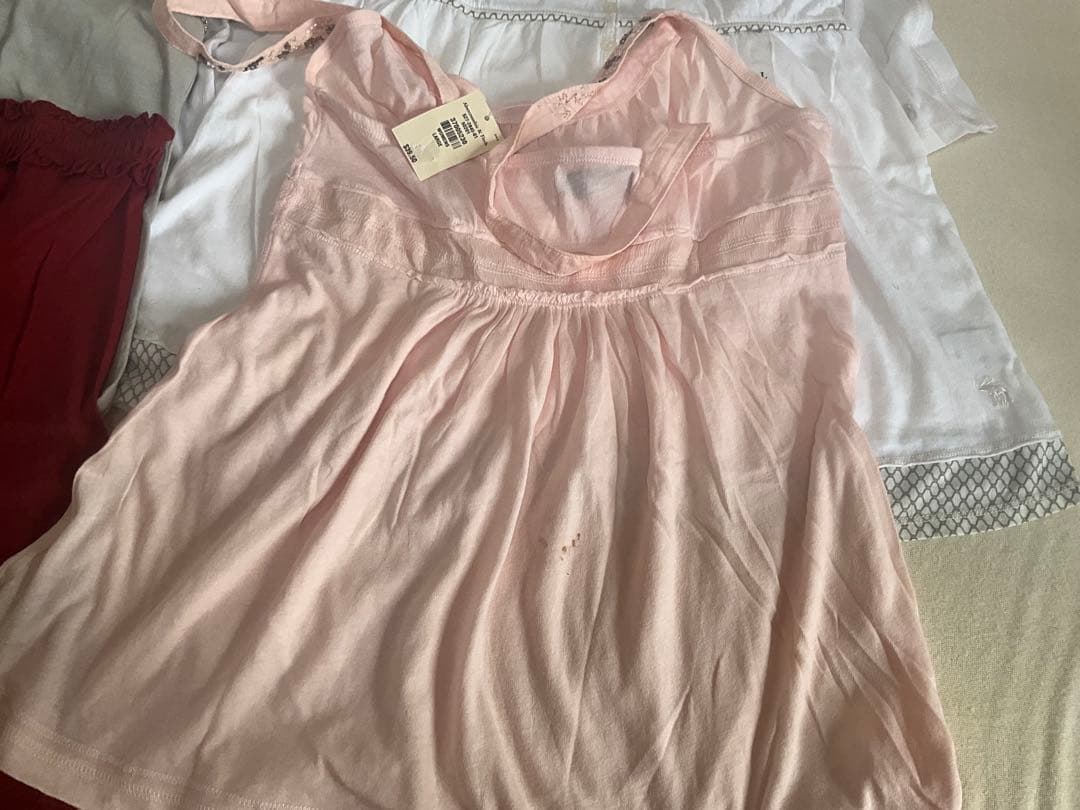 まとめ売り！アバクロ　キャミソールタグ付き有り　キャミ28枚と重ね着6枚