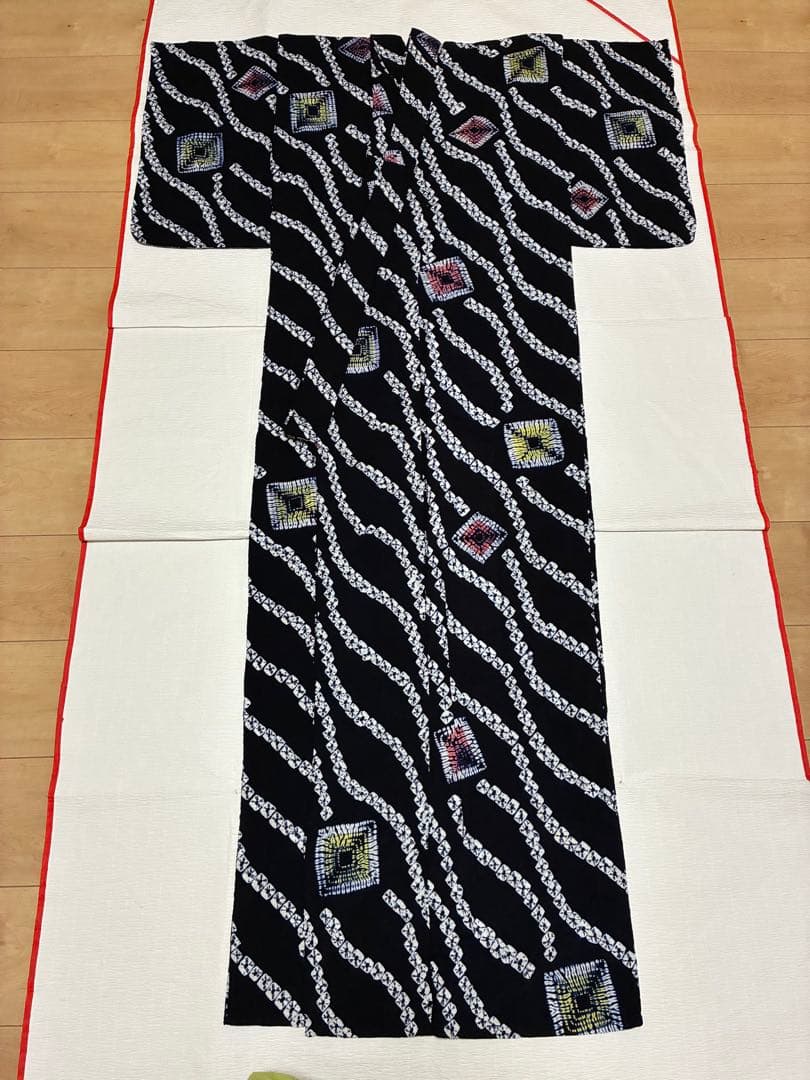 浴衣　有松鳴海絞り　流線にスクエア　裄67cm