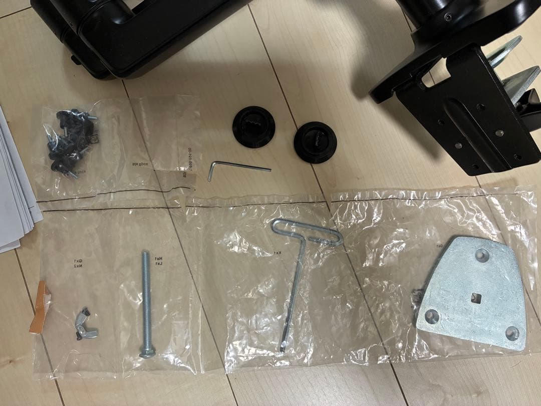 Amazon Basics モニターアーム 黒　デュアル