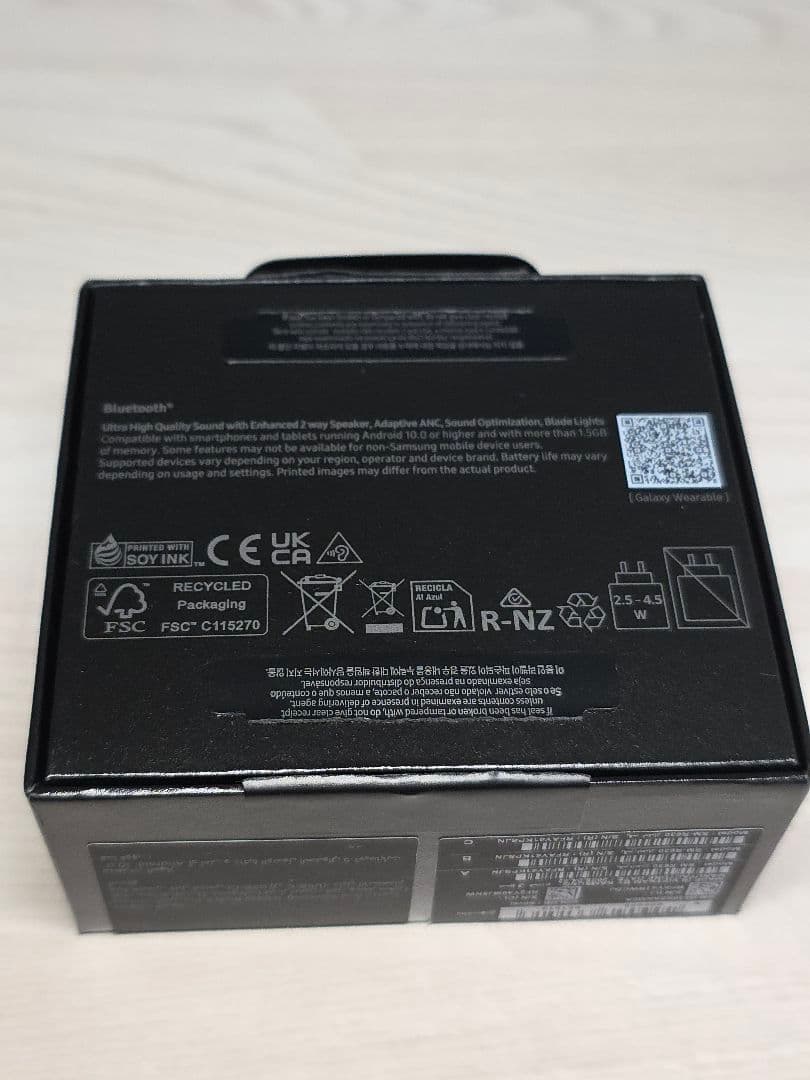 【超美品】Galaxy Buds3 Pro シルバー（並行輸入)純正ケース付き