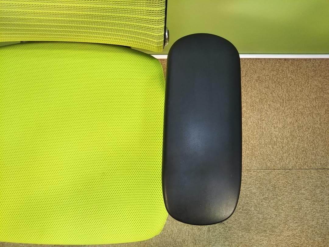 ah　オカムラ　コーラル　ライムグリーン　2018年 エクストラハイバック 中古