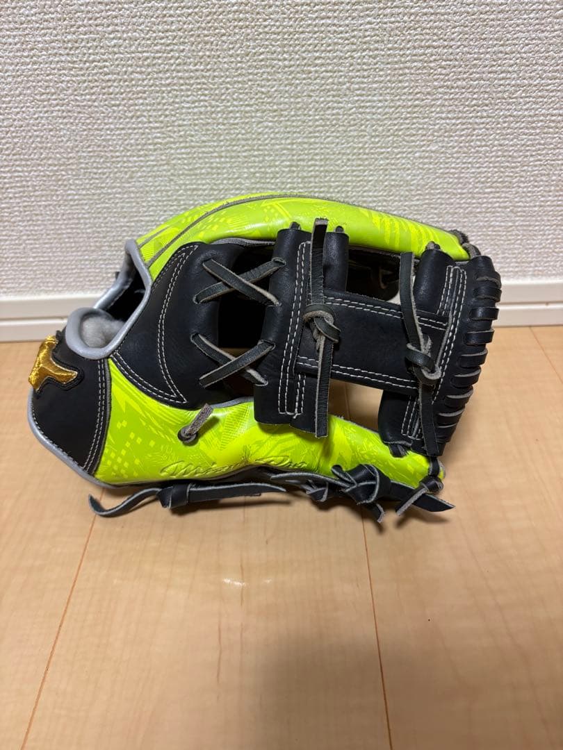 【限定】ミズノプロ軟式グローブ 黒/黄緑