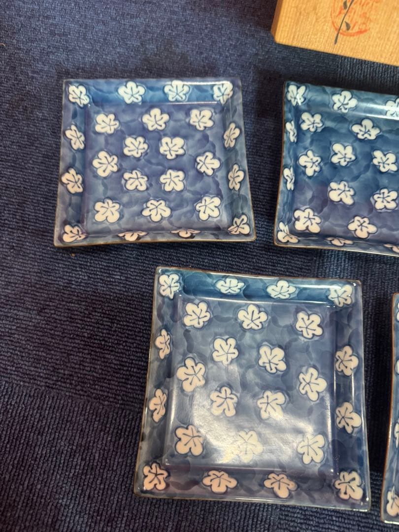 1696 林源右衛門 染付 古染風 梅紋 銘々皿 角皿　5客